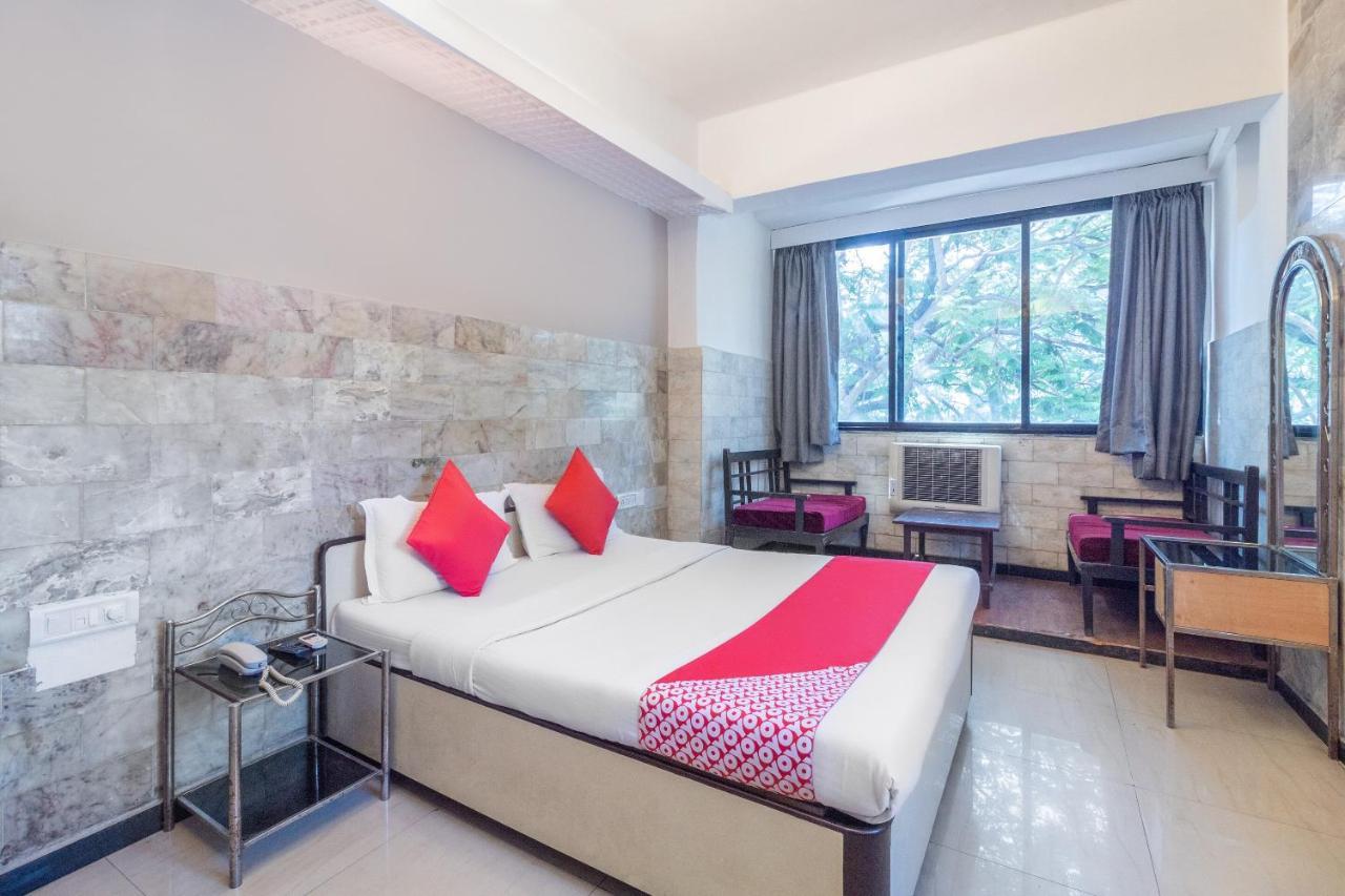 Hotel Oyo 71397 Guru