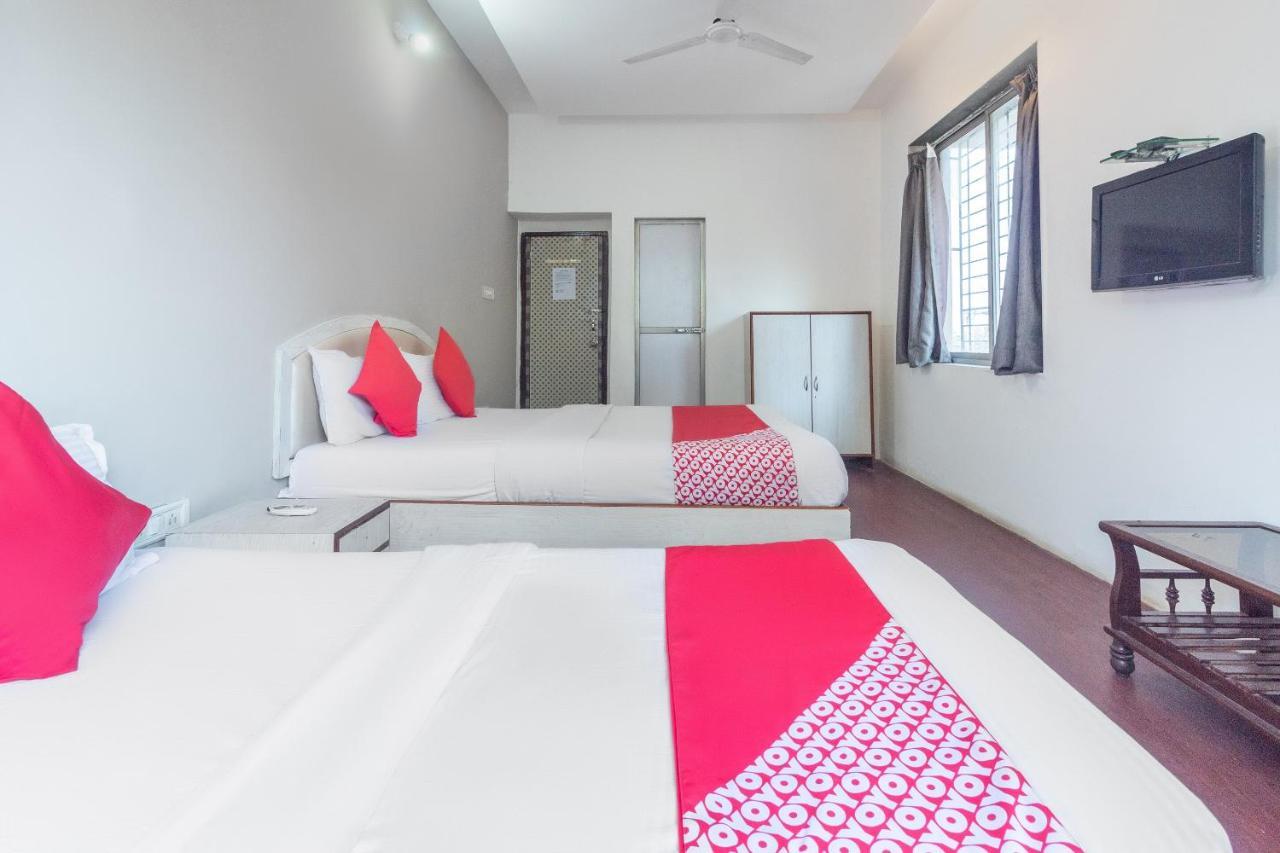 Oyo 71397 Guru Hotel
