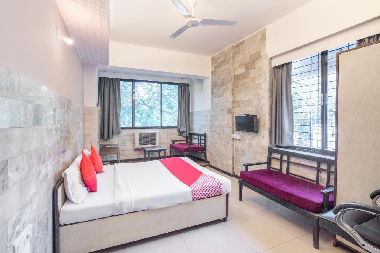 Oyo 71397 Guru Mumbai