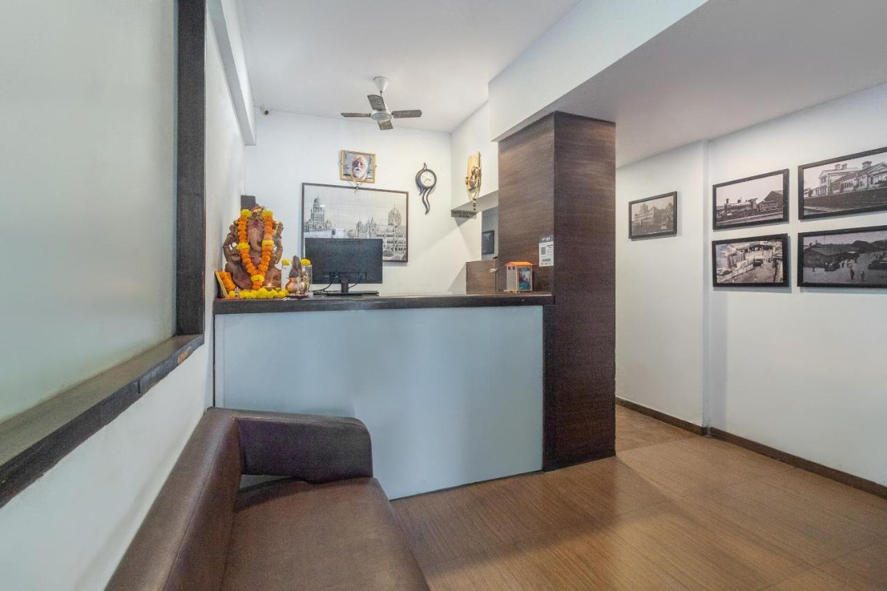 Oyo 71397 Guru Mumbai